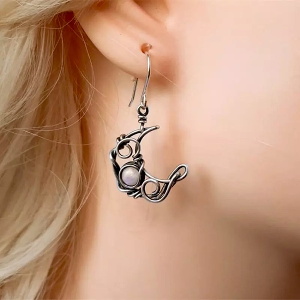 “Bohemian Twist” Vintage SunMoon Wire-Wrap Earring - Picture 5 of 7